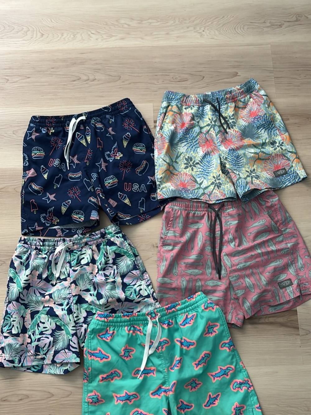 Chubbies and Aftco lot Small 8/9